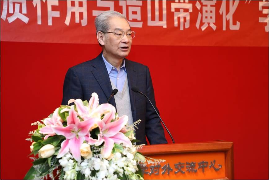 禁漫
地空学院陈运泰院士发言.jpg